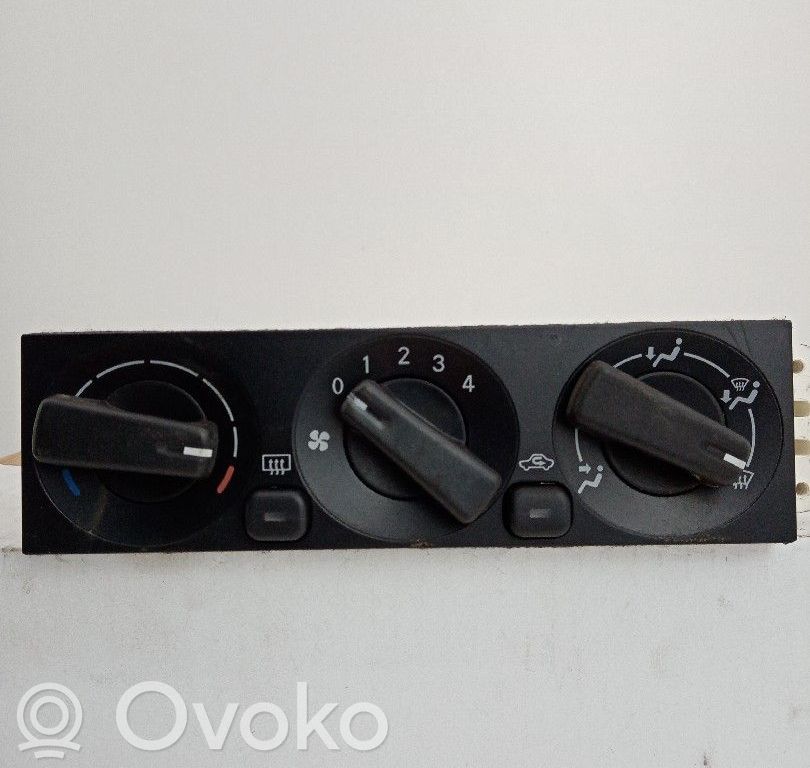 Climate control unit   MR315975
