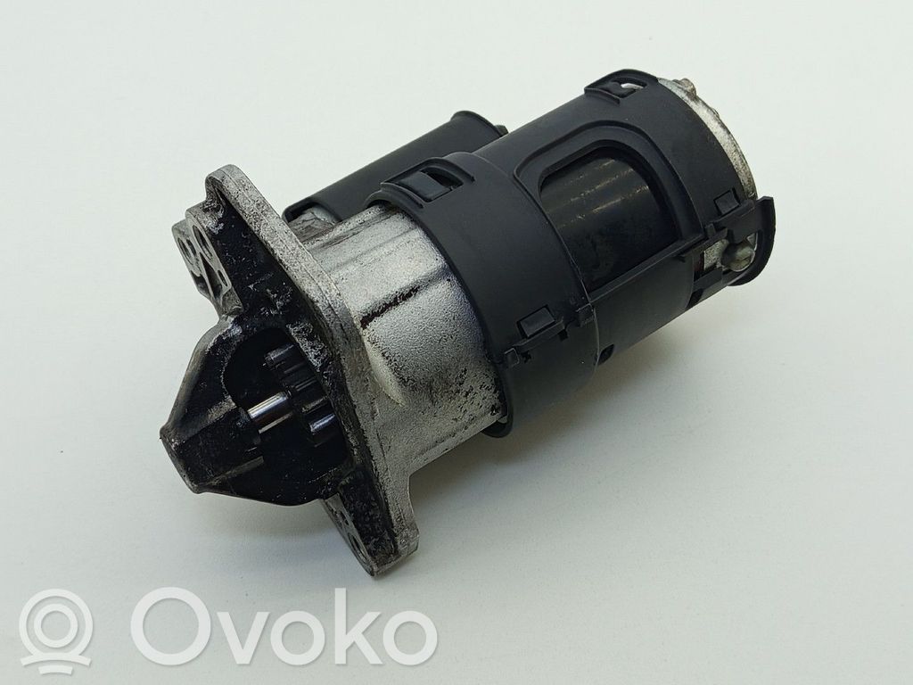 Стартер   8200463004