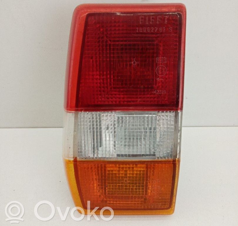 Ford Fiesta Lampy tylnej klapy bagażnika 