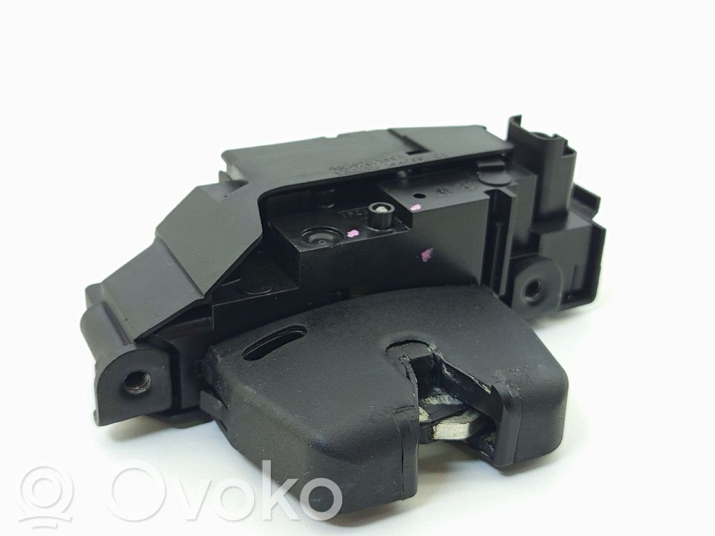 Peugeot 308 Tailgate exterior lock 