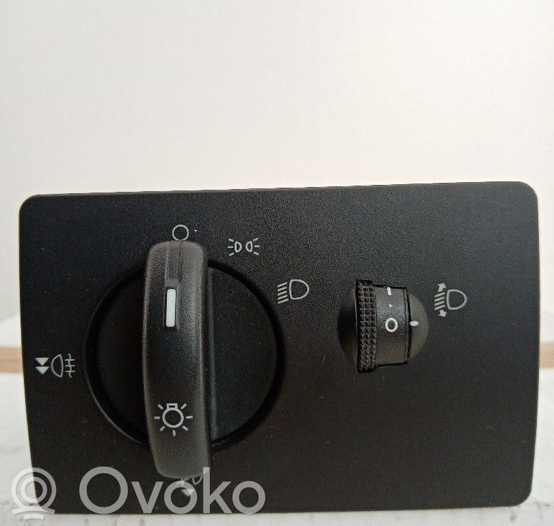 Ford Fiesta Light switch 