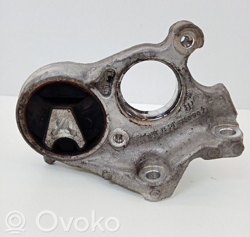 Citroen C4 II Engine mount bracket 