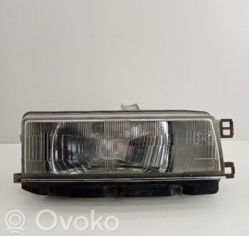 Toyota Corolla E90 Phare frontale 
