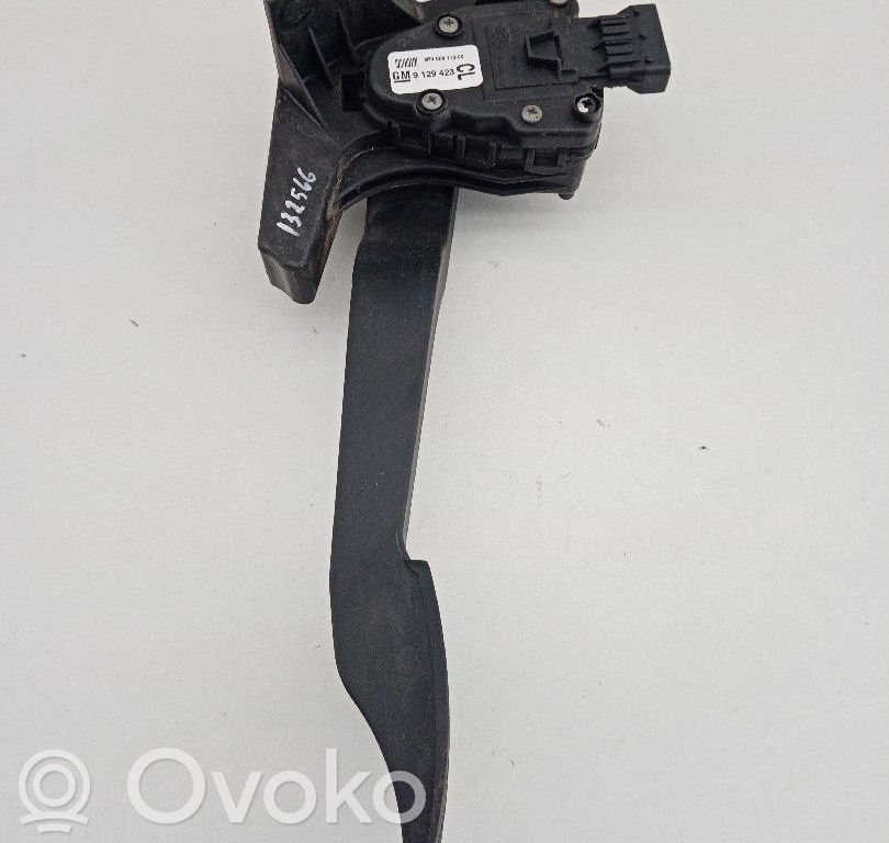 Akseleratora pedālis   9129423CL,6PV00811000,HELLA