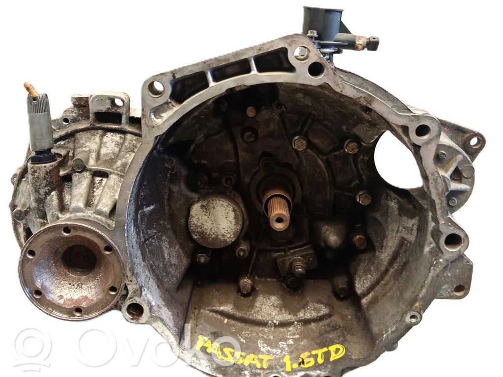 Volkswagen PASSAT B4 Manual 5 speed gearbox 
