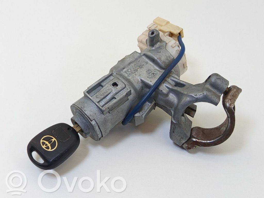 Toyota Corolla Verso E121 Ignition lock 