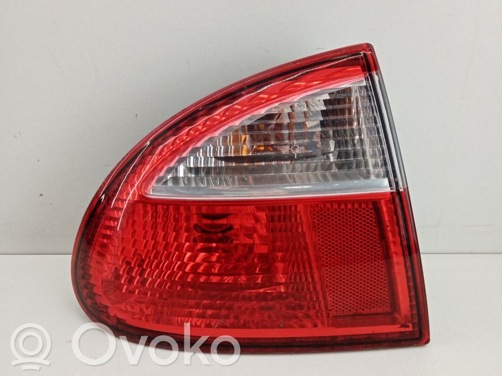 Seat Leon (1M) Takaluukun takavalot 