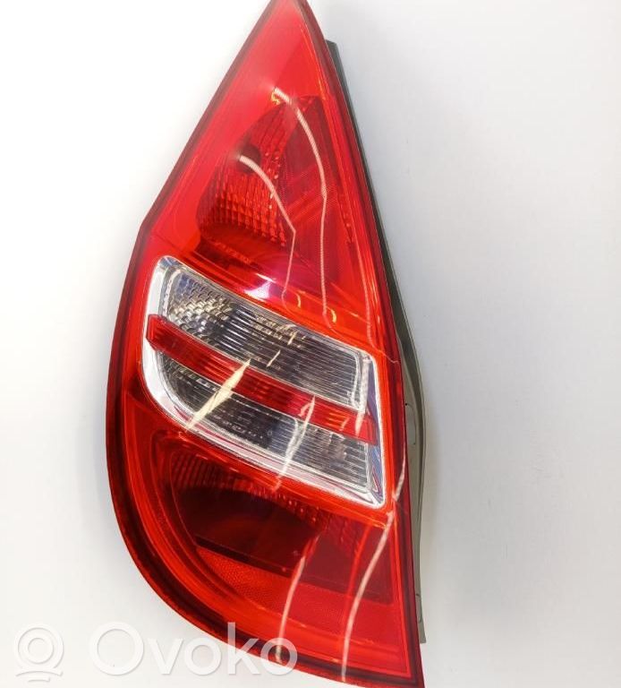 Hyundai i30 Lampy tylnej klapy bagażnika 