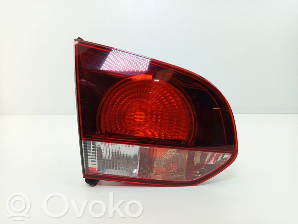 Volkswagen Golf VI Lampă spate în capacul portbagajului 