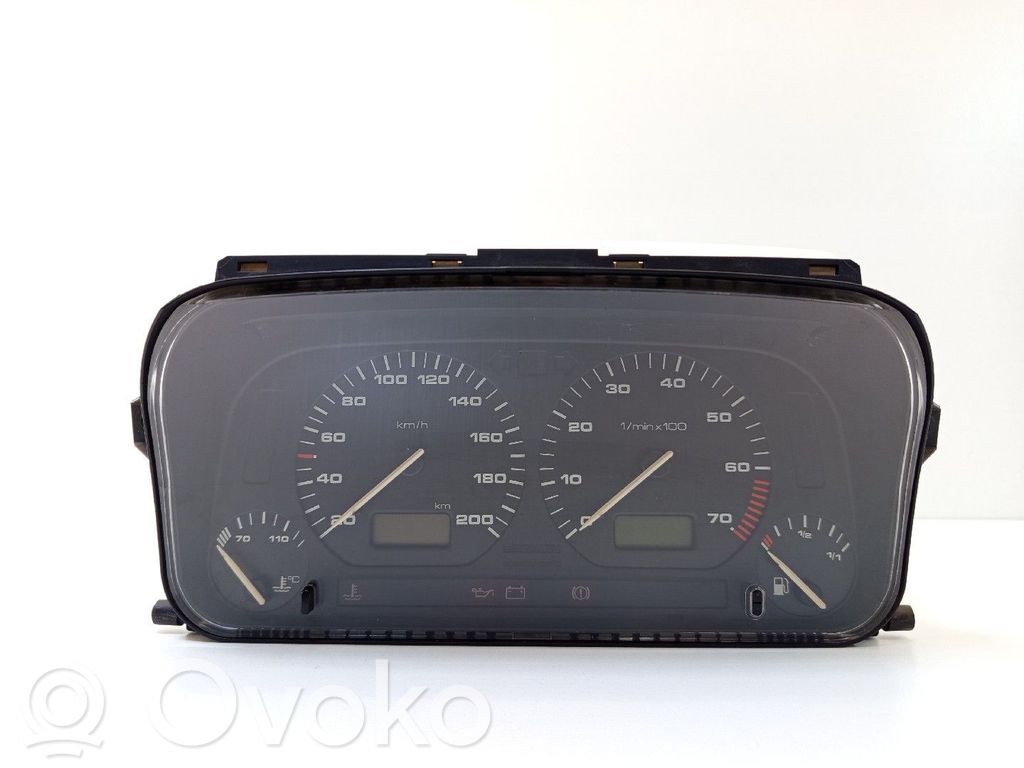 Volkswagen Golf III Velocímetro (tablero de instrumentos) 