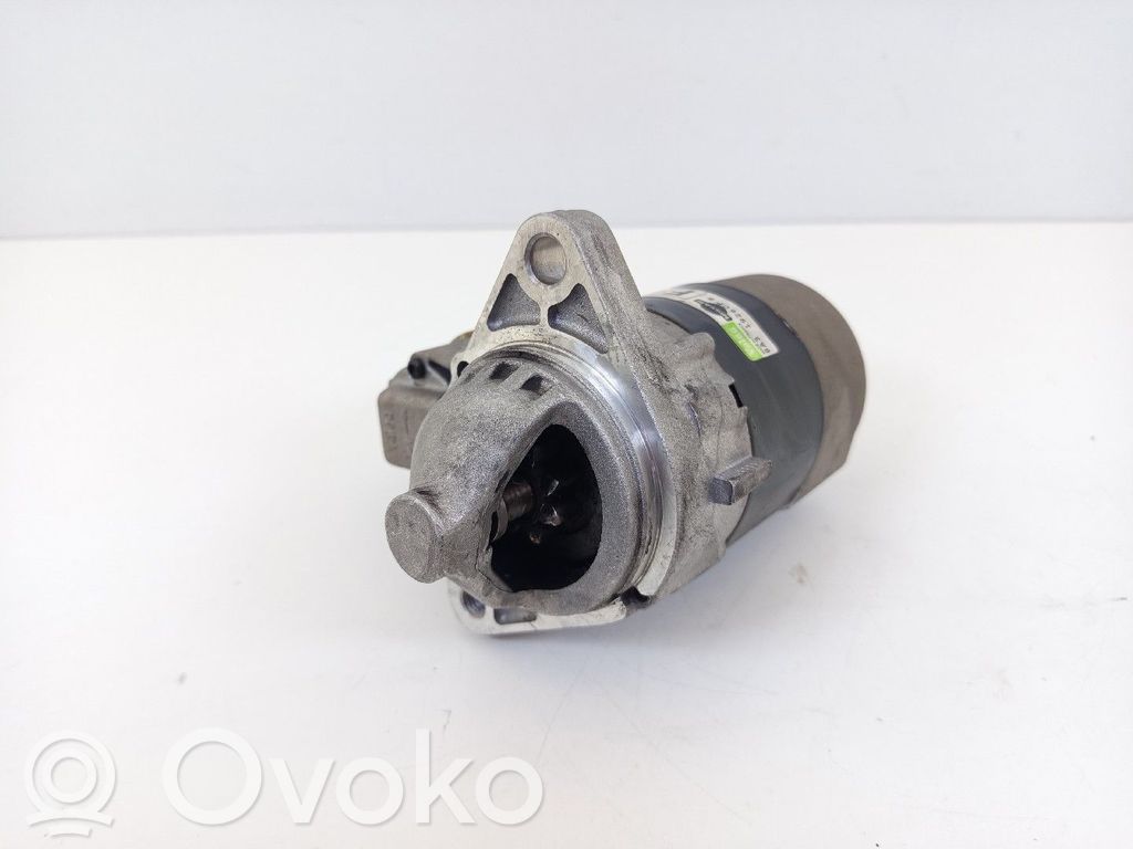 Nissan Almera N16 Electromotor 