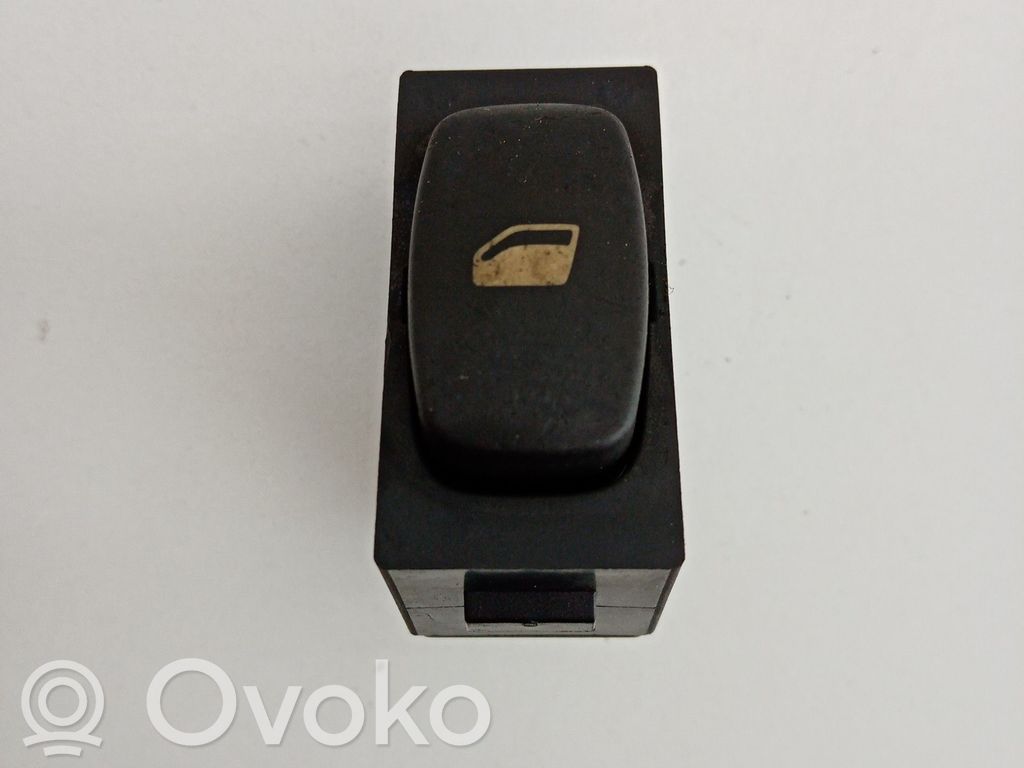 Peugeot 307 Elektrinių langų jungtukas 