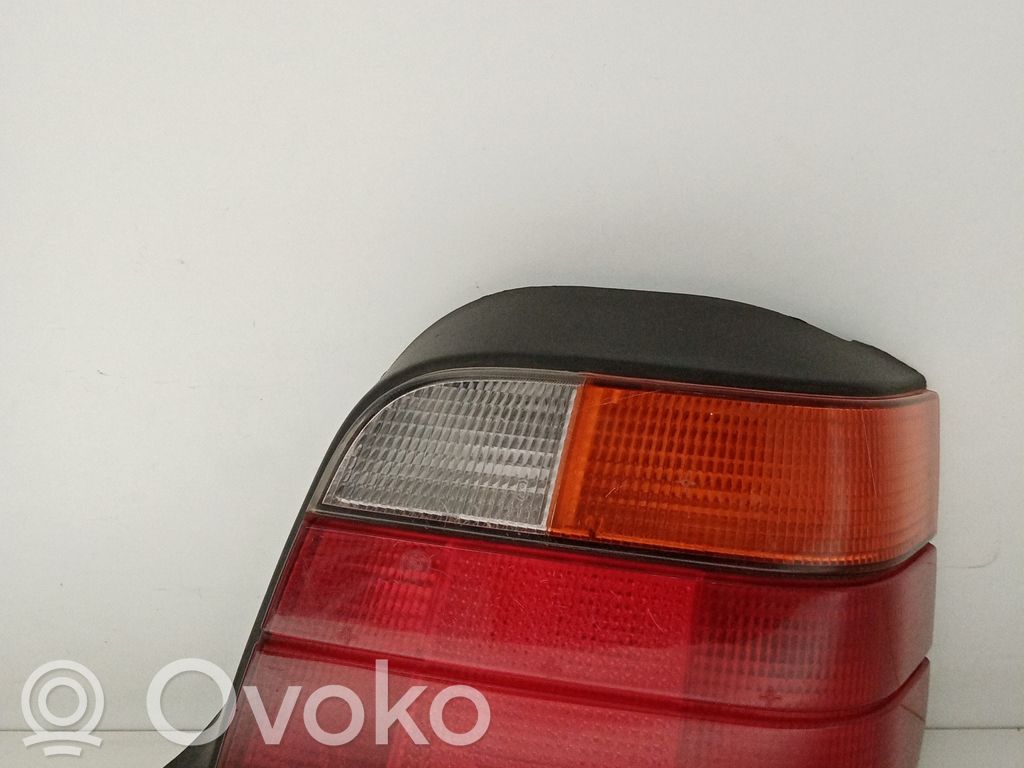 Rear/tail lights   8371936,8371938