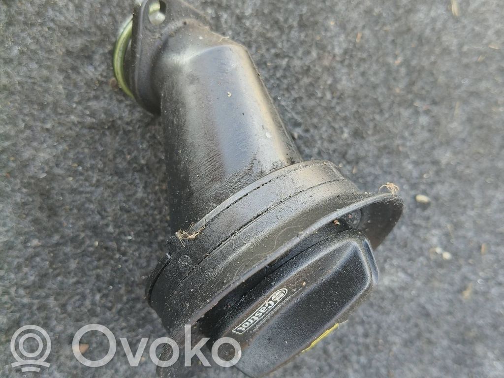 Audi Q7 4M Öljyntäyttöputki 