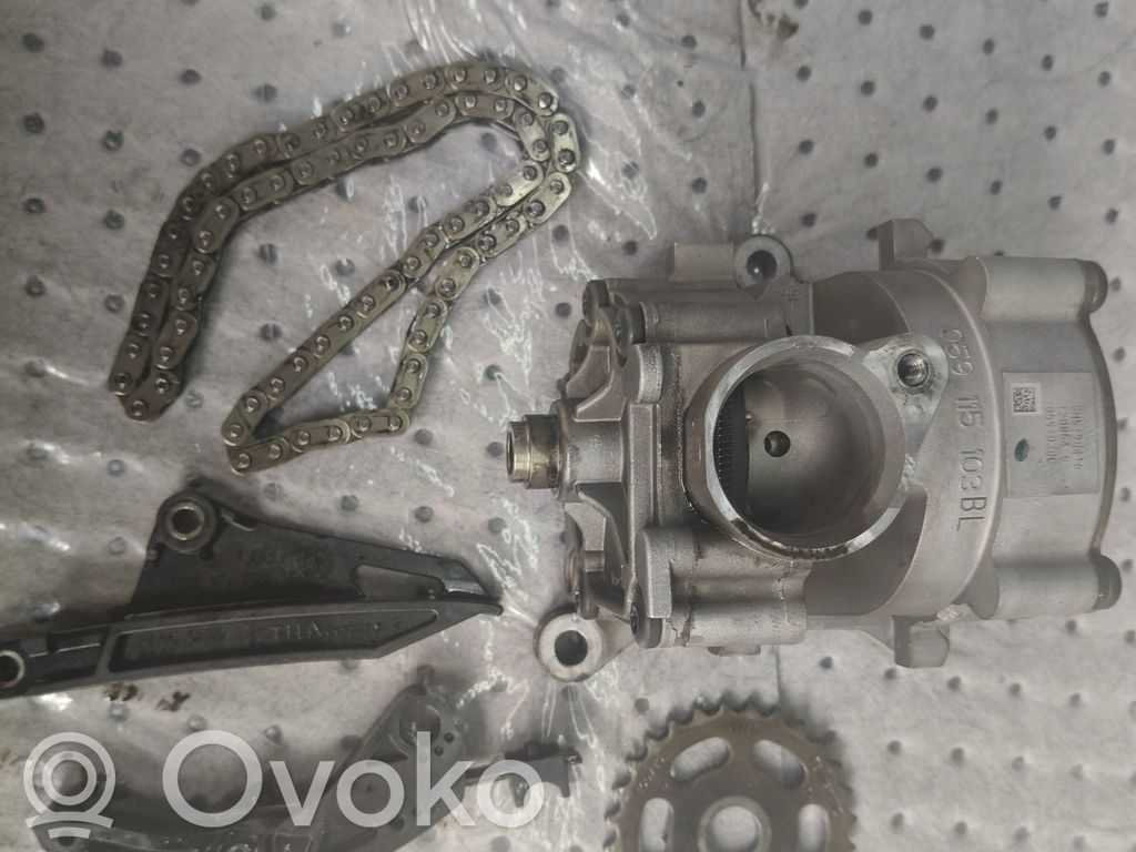 Volkswagen Touareg III Tepalo siurblys 