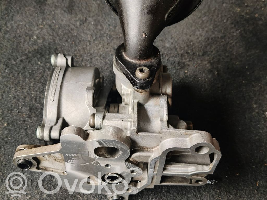 Porsche Macan (95B) Oil pump 