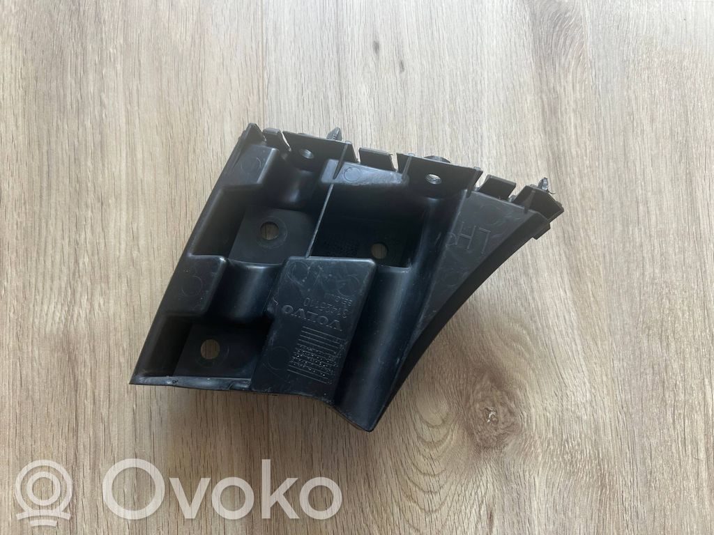 Volvo V40 Front bumper mounting bracket 
