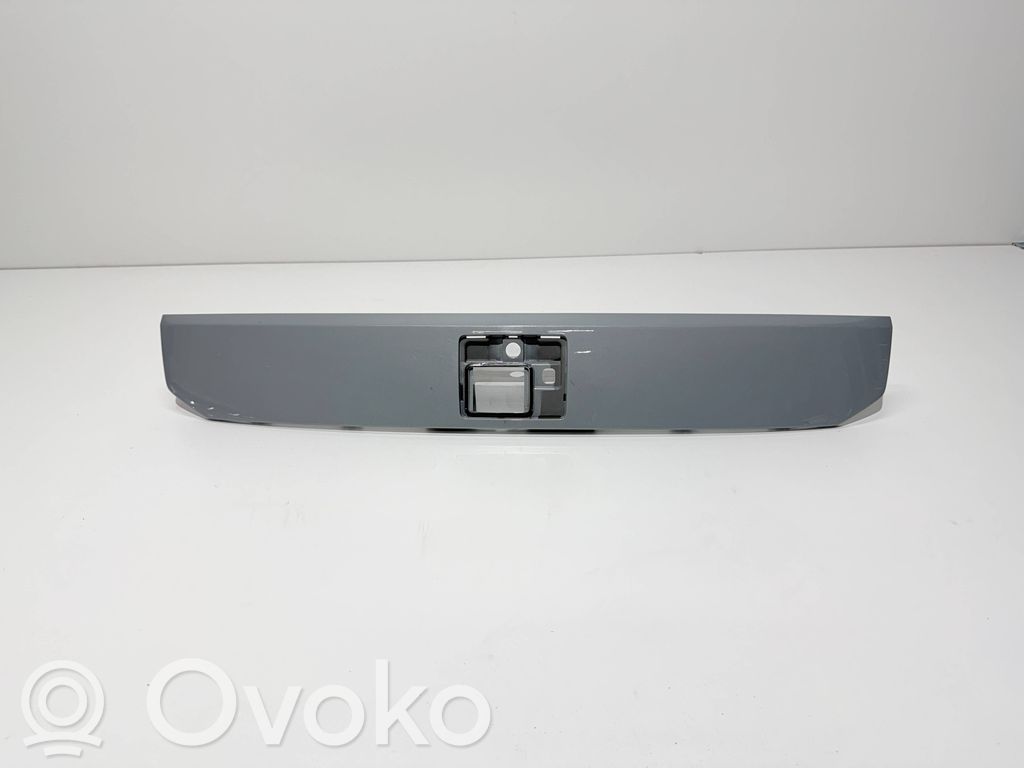 Front grill   32337728