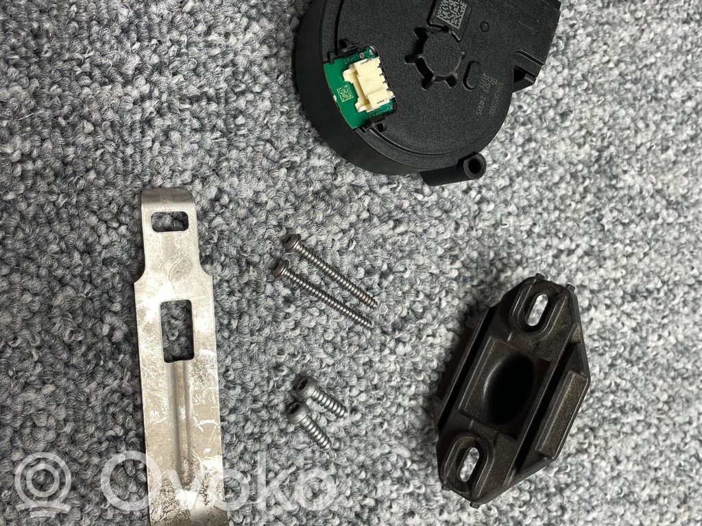 BMW 5 G30 G31 G38 LED ballast control module 