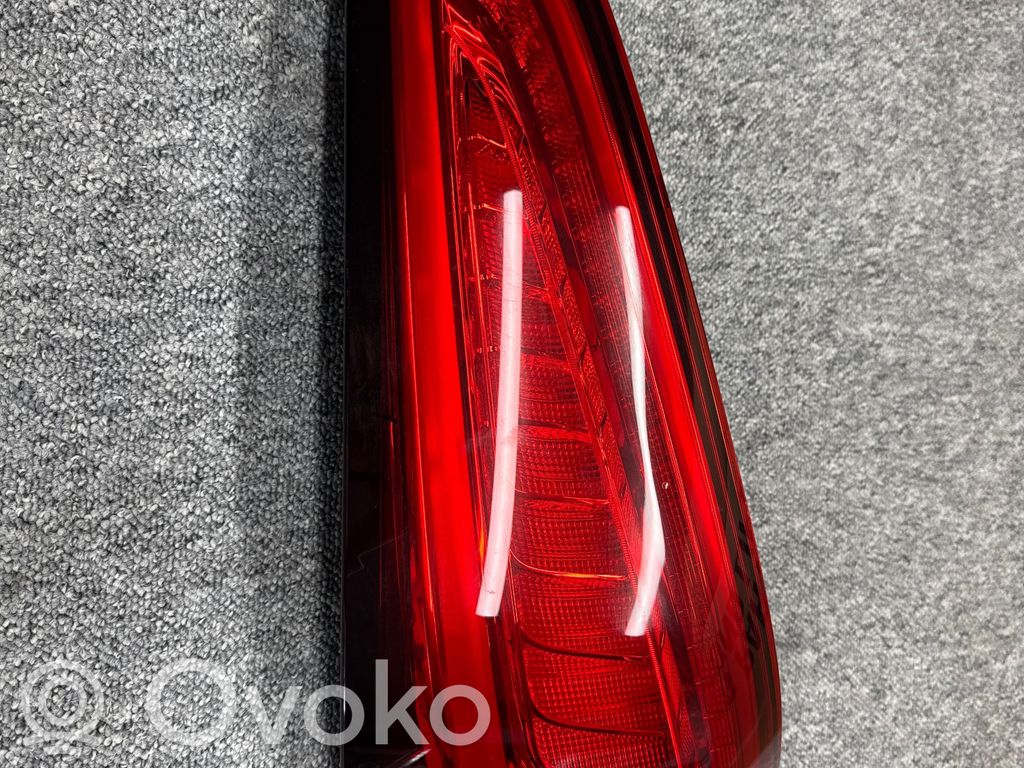 Audi Q5 SQ5 8R Lampy tylnej klapy bagażnika 