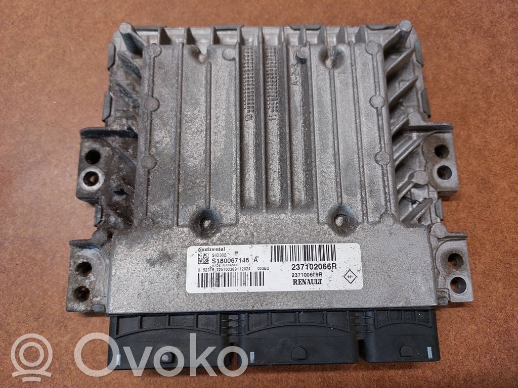 Renault Laguna III Engine control unit/module 