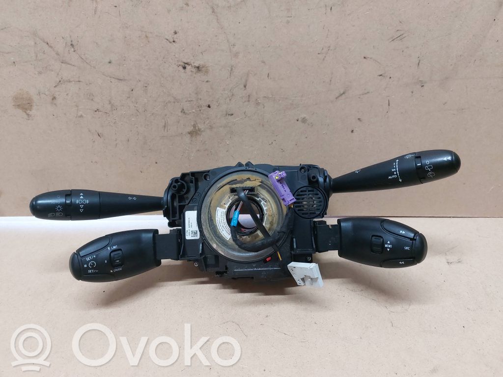 Peugeot 3008 I Wiper turn signal indicator stalk/switch 