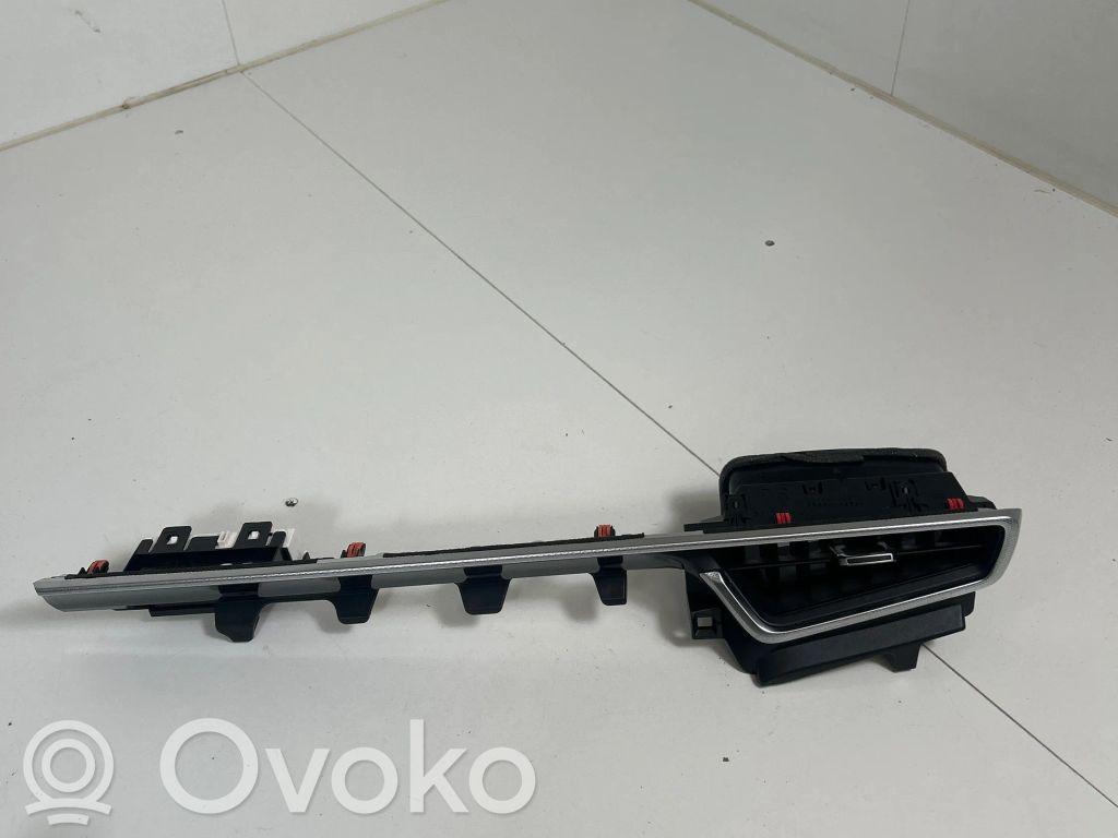 Toyota Corolla E210 E21 Kojelaudan sivutuuletussuuttimen kehys 