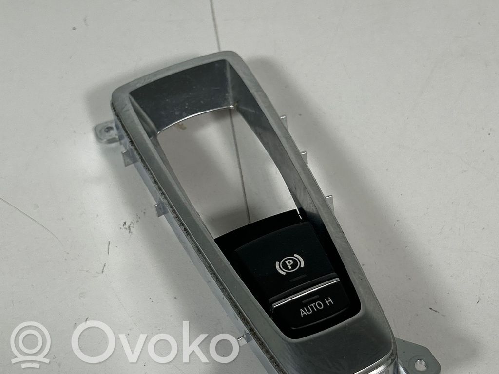 BMW X5 F15 Przycisk / Włącznik hamulca ręcznego 