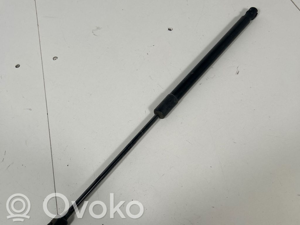 Audi A6 C7 Tailgate strut 