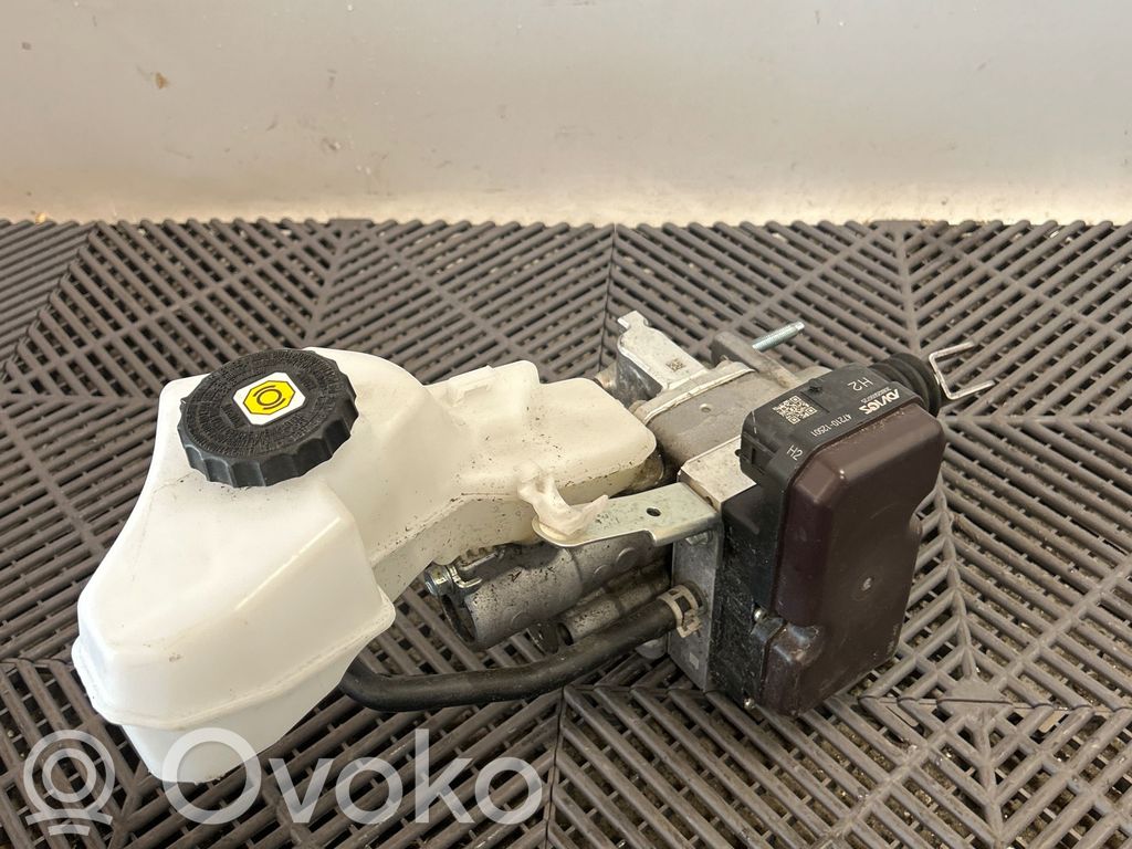 Toyota Corolla E210 E21 Maître-cylindre de frein 