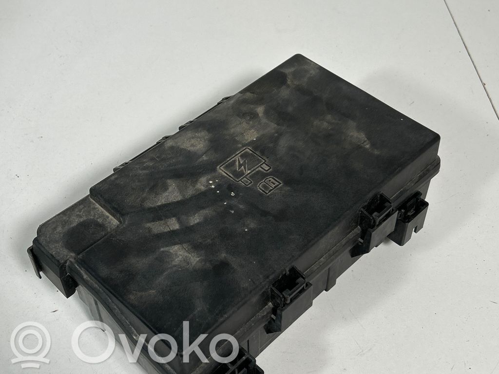 Dodge Durango III Fuse box set 