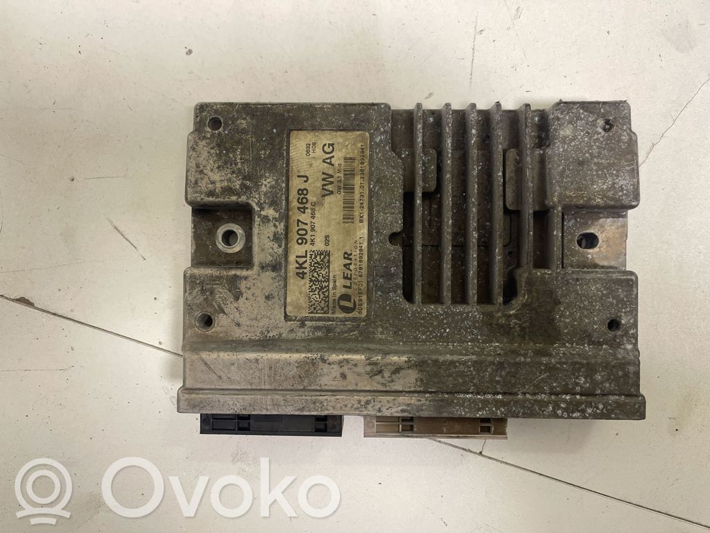 Audi Q7 4M Gateway control module 