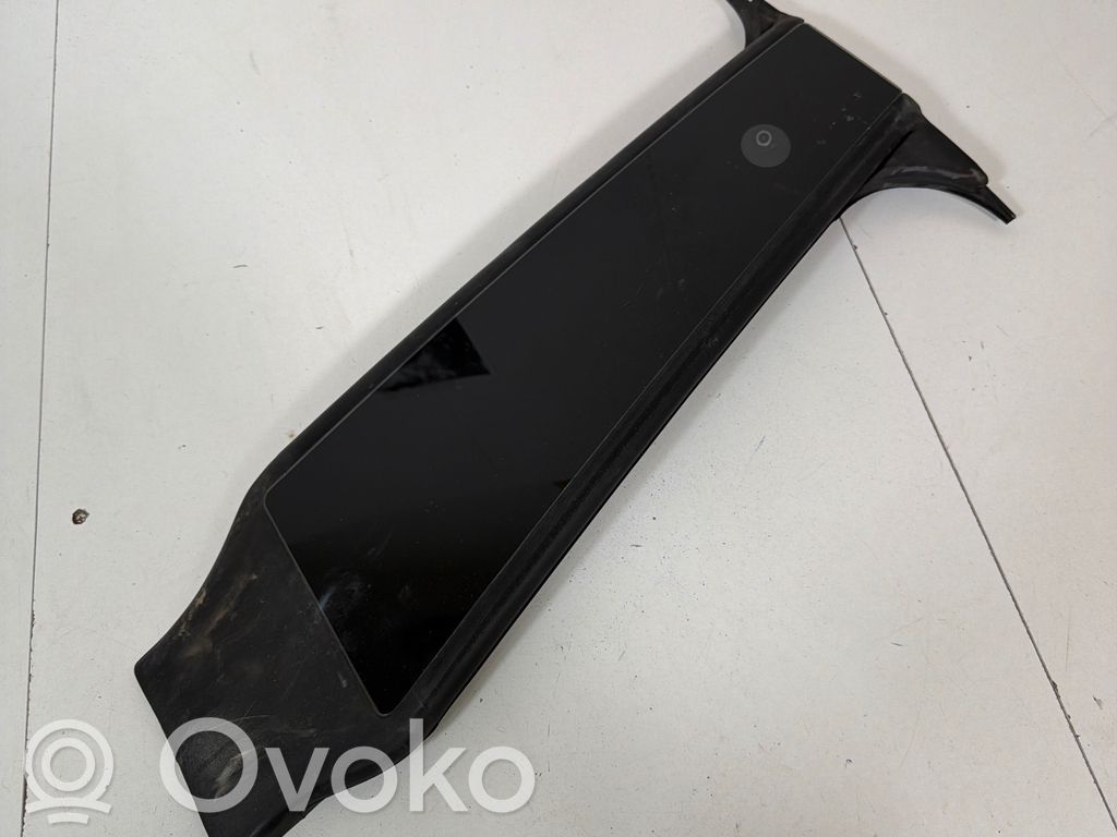 Tesla Model Y Verkleidung oben B-Säule 