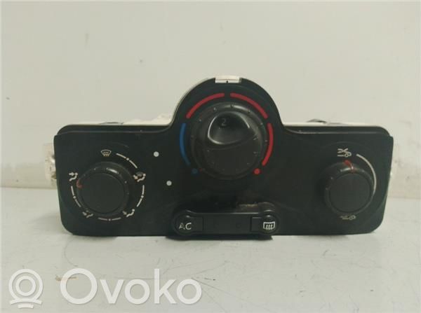 Renault Modus Air conditioning (A/C) switch 