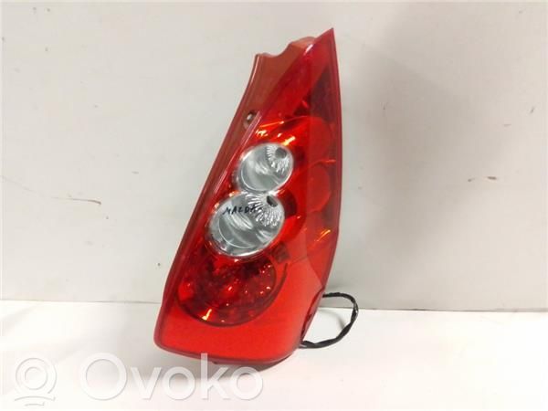 Lámpara de faros/luces traseros   C23551150