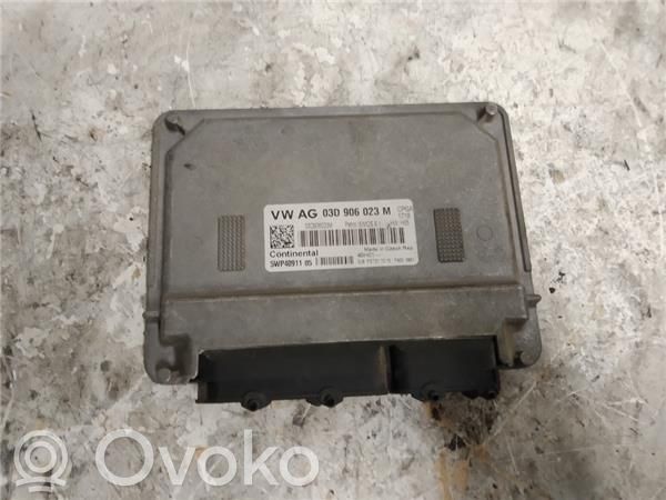 Engine control unit/module ECU   3D906023M