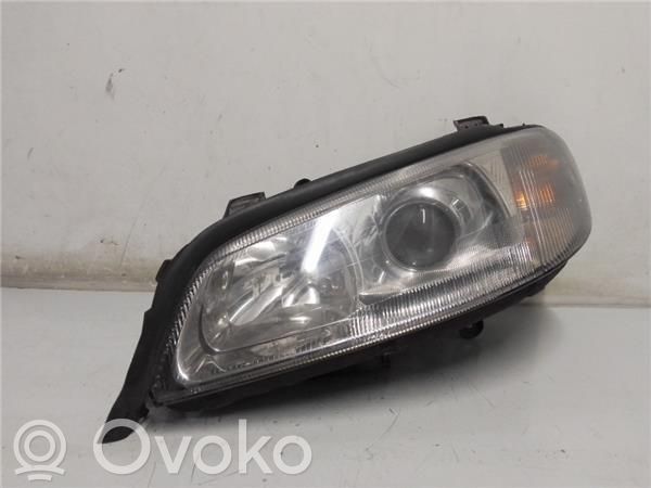 Opel Omega B2 Etu-/Ajovalo 