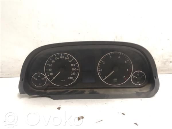 Mercedes-Benz A W169 Licznik / Prędkościomierz 