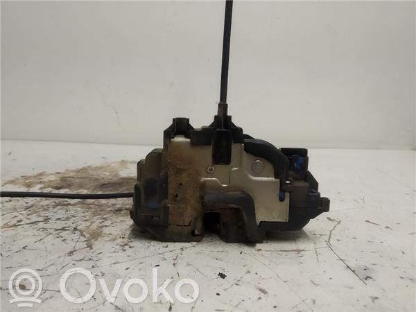 Renault Clio III Priekinė durų spyna 