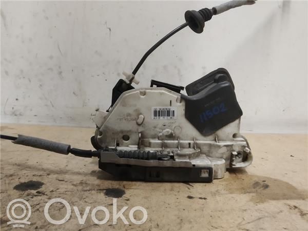 Volkswagen Polo V 6R Front door lock 
