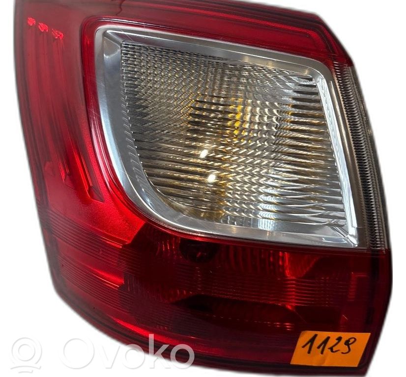 Rear/tail lights   AM5113405AF