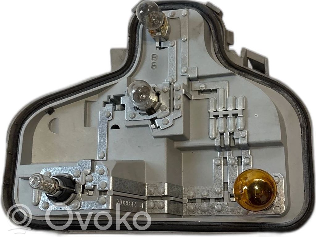 Takavalon osa   8P3945258