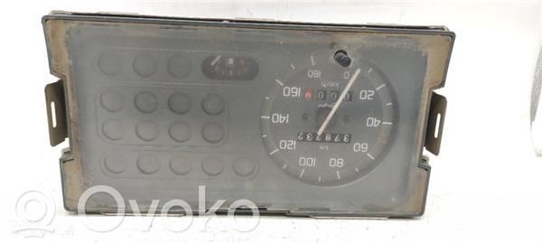Speedometer (instrument cluster)   196826,196826