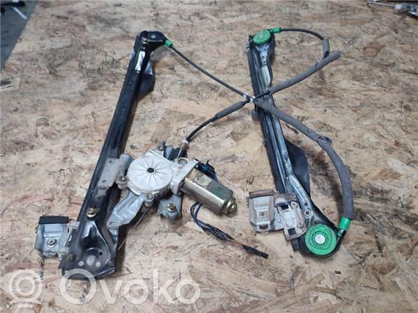 Ford Focus Podnośnik szyby drzwi z silniczkiem 