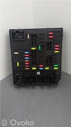 Fuse box set   284B66346R,284B66346R