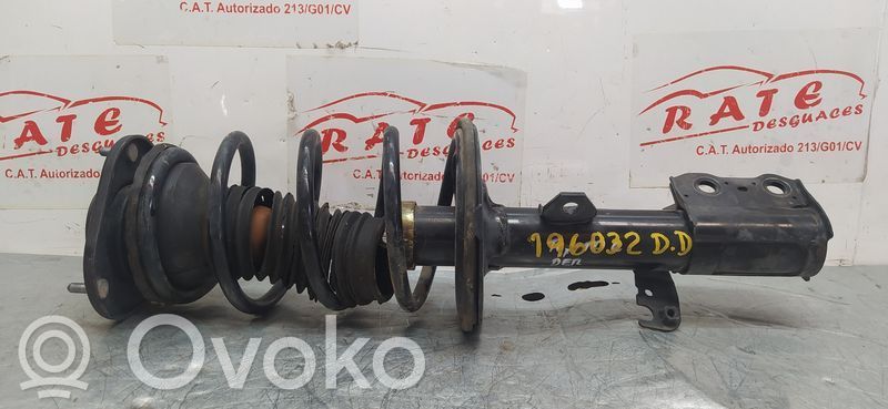 Toyota Corolla E120 E130 Priekšpusē amortizators 