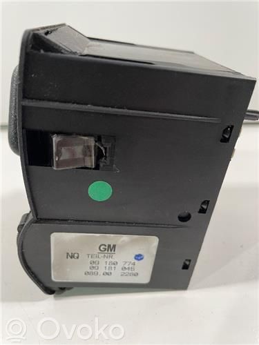 Opel Astra G Light switch 