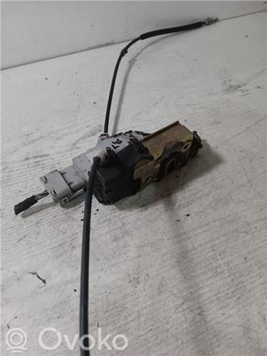 Peugeot 407 Zamek drzwi przednich 