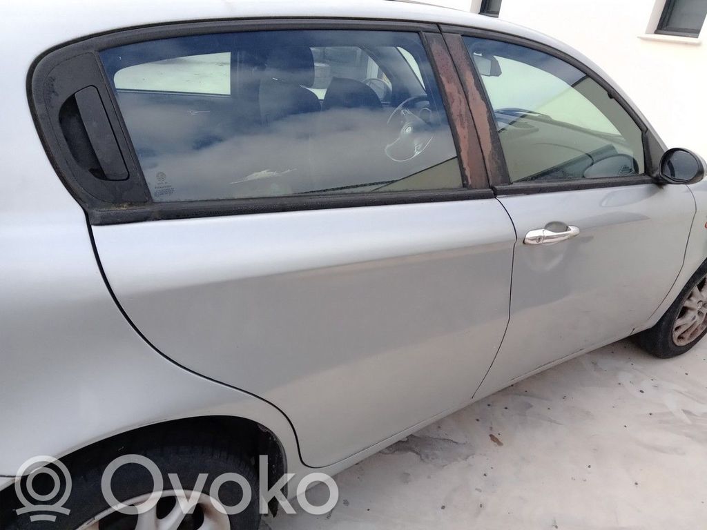 Alfa Romeo 147 Puerta trasera 