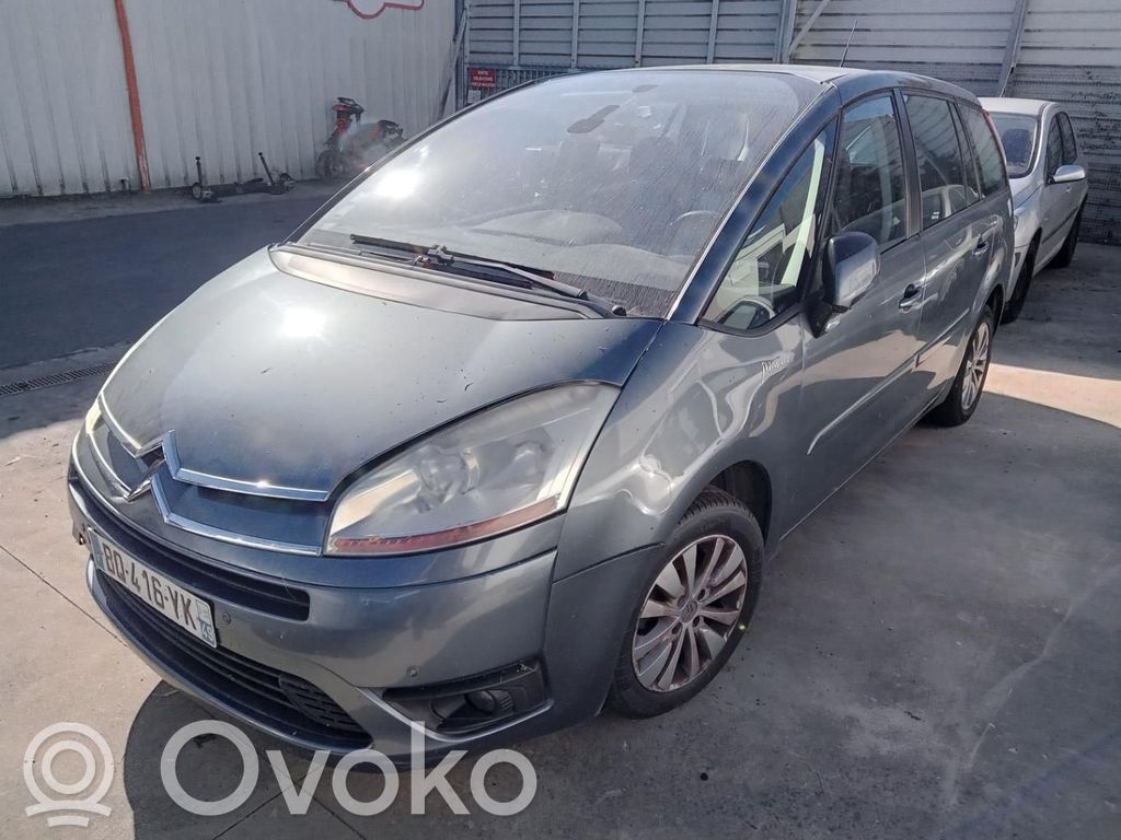 Citroen C4 Grand Picasso Błotnik przedni 